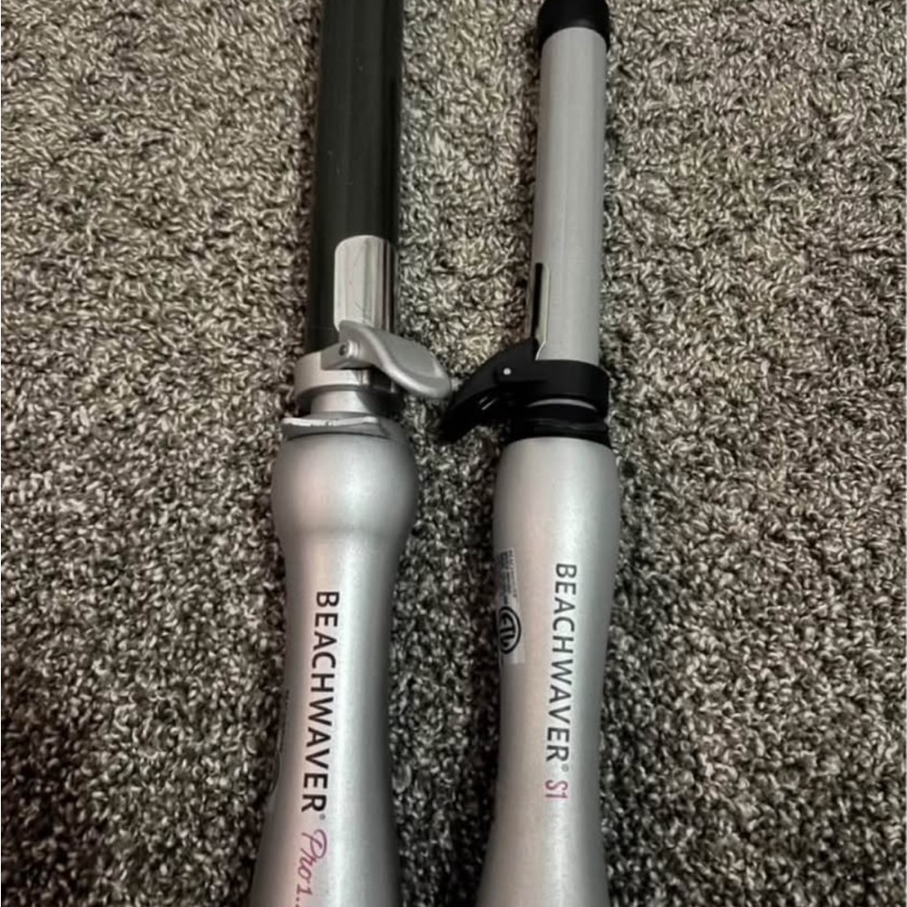 Beachwaver Pair of Silver rotate Curling Wands